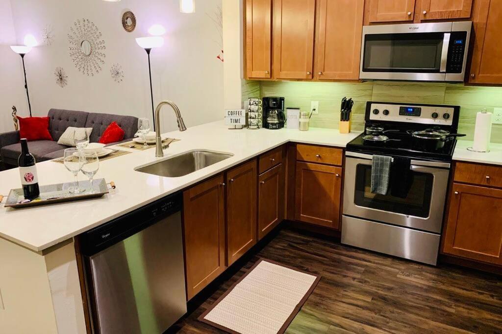 New Apart Downtown - 5Min Stadium/Parks/Museum Apartamento Houston Exterior foto